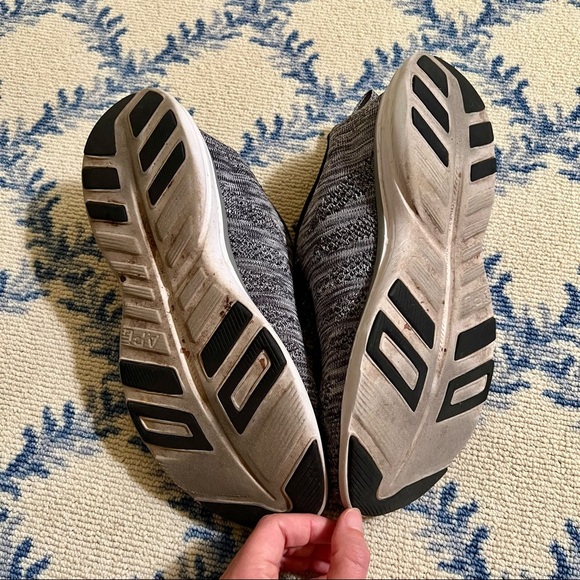 APL® TechLoom Pro Heather Grey Athletic Shoes | 8 - Picture 6 of 8